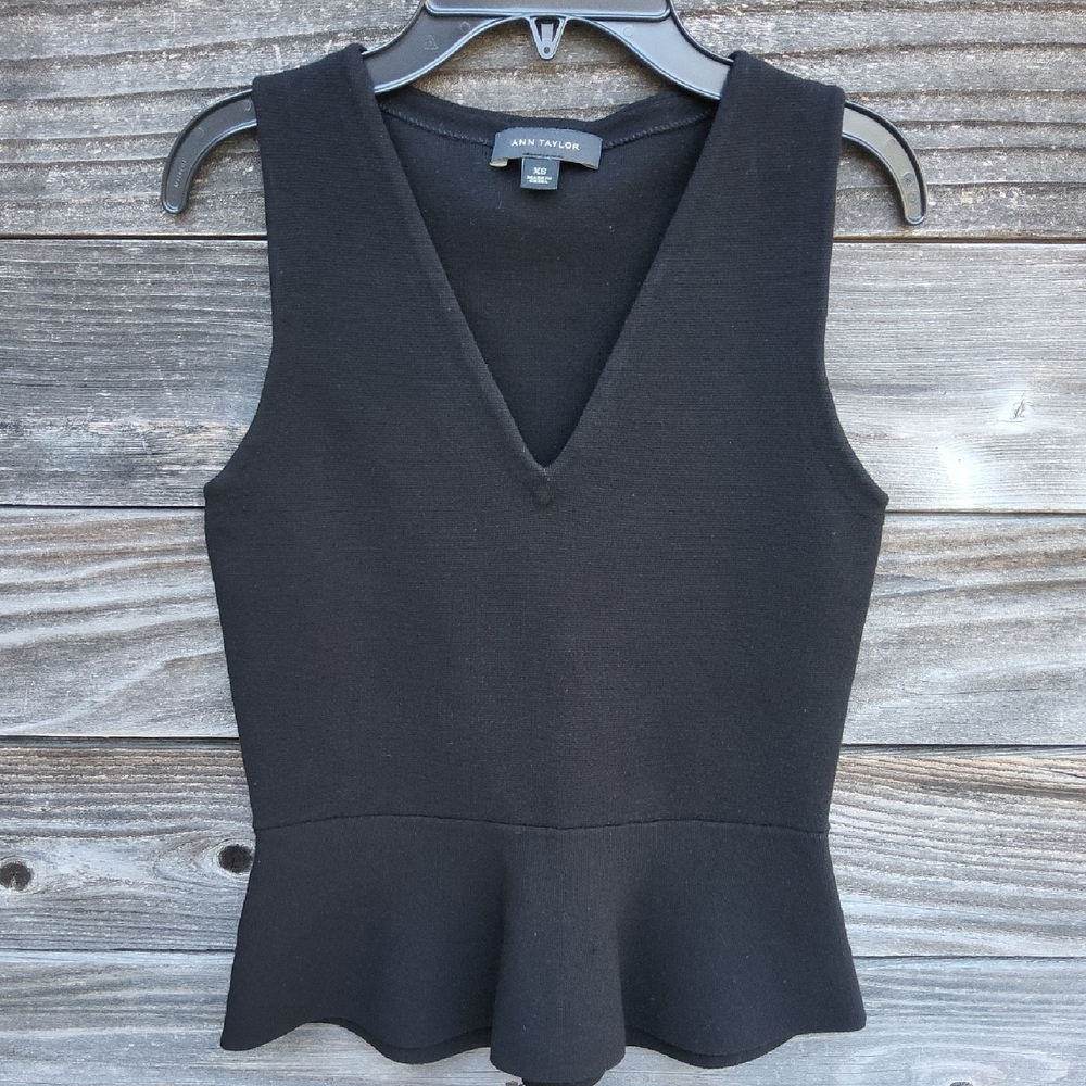 Ann Taylor Black V-Neck Blouse Size XS